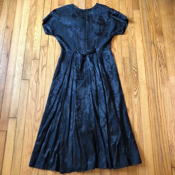 Dana Scott NWT Vintage 1980s Tea Length Black Satin Formal Dress Size 11/12 - Picture 10 of 10